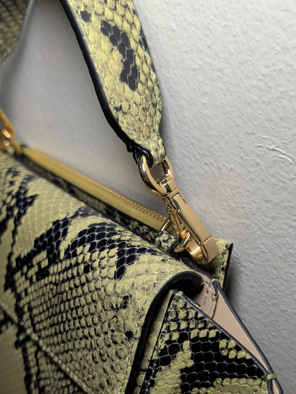 Wandler Hortensia Mini Bag in Beige Python Leather Snake-Embossed Top-Handle - Picture 2 of 7